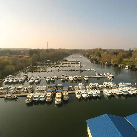 Апартаменты Charmantes In Рехлин